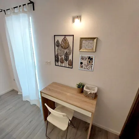 Lägenhet Peric Zadar